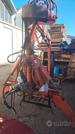 caricatore posteriore trattore 