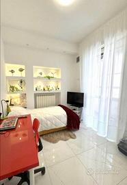 Stanza Pozzo strada /Torino/ studenti/ lavoratrice