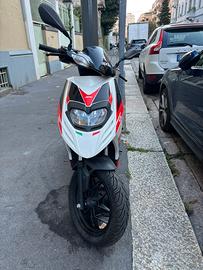 Aprilia sr motard 50 cc