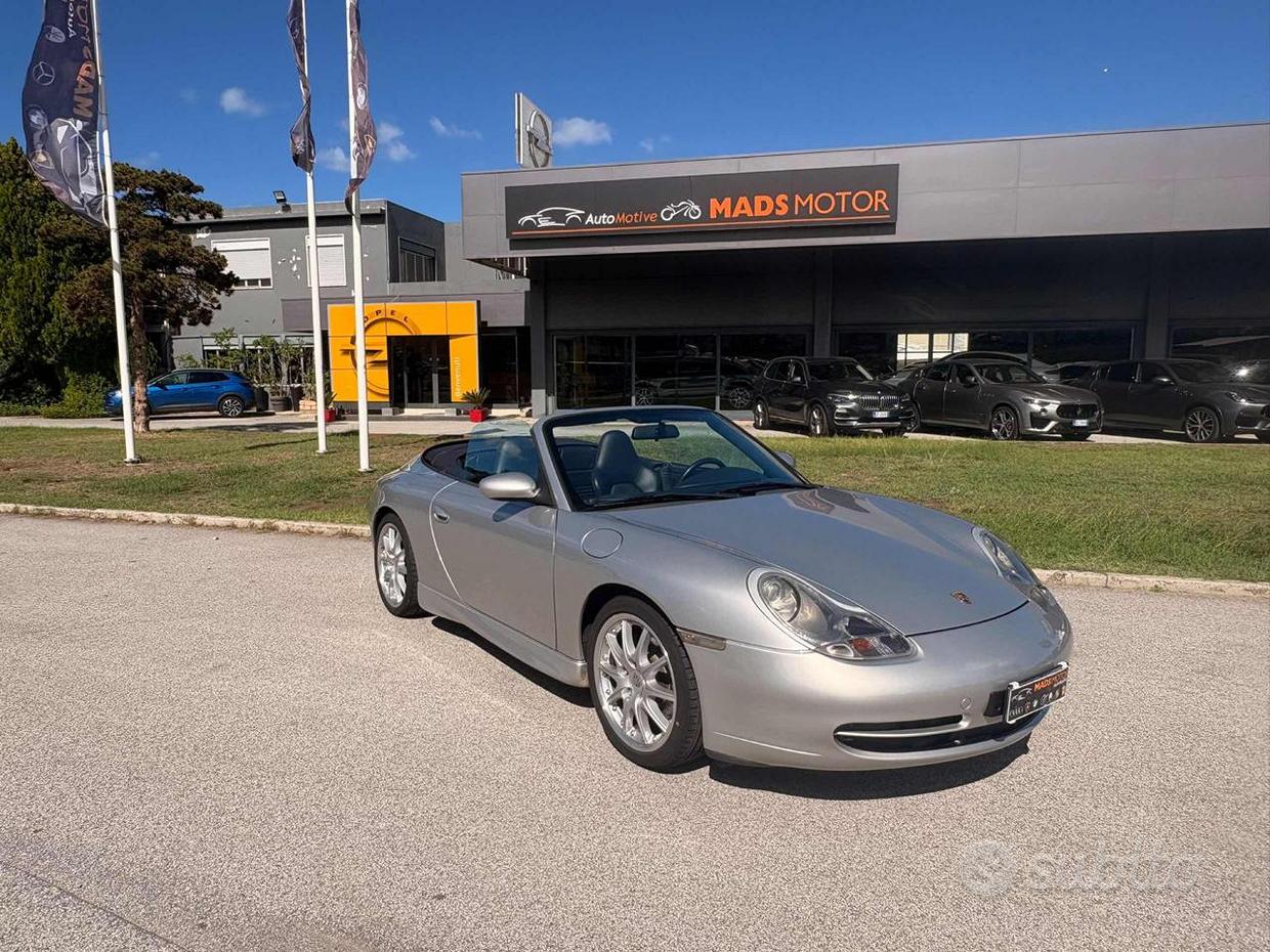 PORSCHE 911 (996)