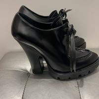 Stivali neri Prada da donna