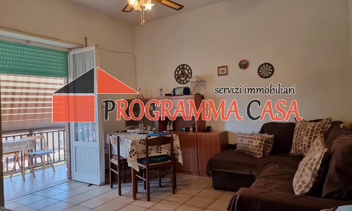 Torvaianica via rumenia 3 loc 70 mq balconi p.auto