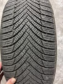 Cerchi 16 5 fori con gomme invernali 205/55