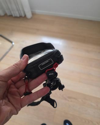 porta cellulare givi