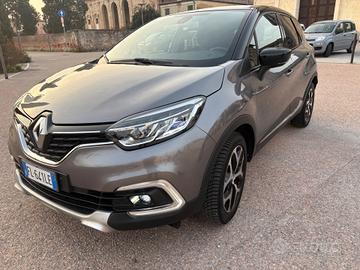Renault Captur .2.5 dci anno 2017 km 108 mila perf