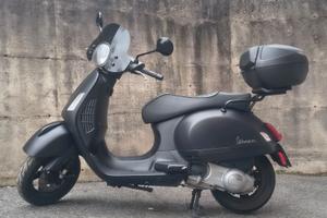 Vespa GTS 300 super