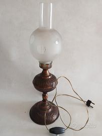 Lampada da tavolo vintage 