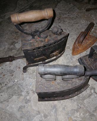 Antichi ferri da stiro 