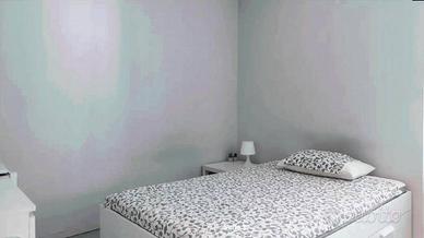 Stanza in appartamento di 210 m² a Roma