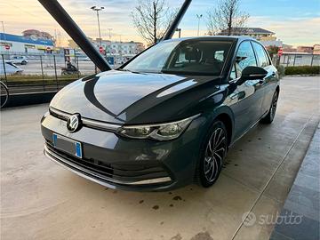 Golf 8 2.0 TDI 115CV