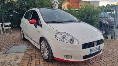 Grande punto sport 