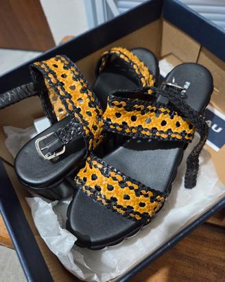 svendita sandali frau lotto 18 paia 