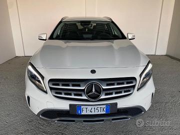 MERCEDES-BENZ GLA 200 d Automatic Sport