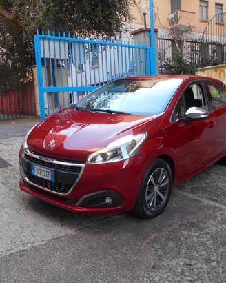 Peugeot 208 PureTech 82 5 porte Allure