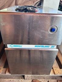 Fabbricatore di ghiaccio