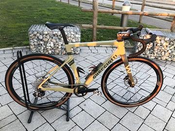 GRAVEL GUERCIOTTI ESCAPE