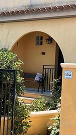 Casa a schiera su 2 livelli con giardino