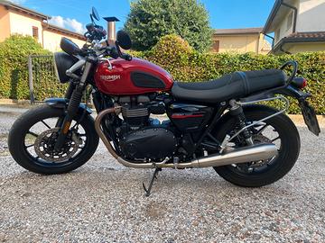Triumph street twin 900 - 65cv - 11500km