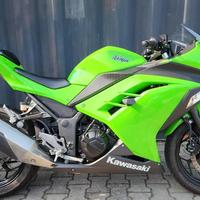 KAWASAKI Ninja 300 Abs