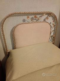 Letto singolo in ferro battuto con materasso e cus