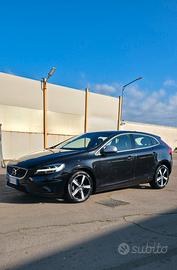 volvo v40 r design 