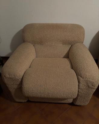 Divano 2 posti con 2 poltrone