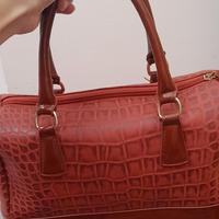 BORSA IN TERRACOTTA CON TRACOLLA, €6. MAZARA