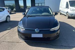 EURO 16.500 Volkswagen Golf VIII 2022 2.0 TDI