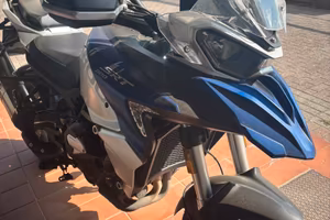 Moto QJ SRT 800 (stradale) accessoriata