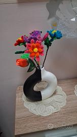 vaso in resine con fiori scavolini