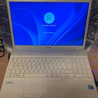 Sony Vaio pc portatile bianco 4gb di ram 500gb HD