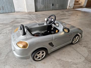 Auto per bambini elettrica
