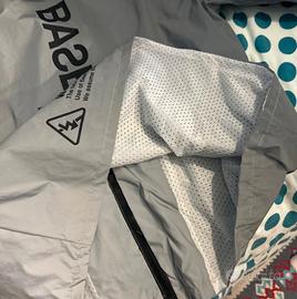 Giubbino  riflette la lice