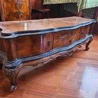 Mobile basso in radica stile barocco veneziano