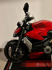 Ducati streetfighter v2