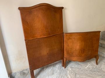 Letto singolo antico