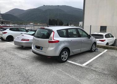 Renault scenic 7 posti 1.5 dci