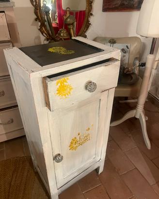 Comodino shabby