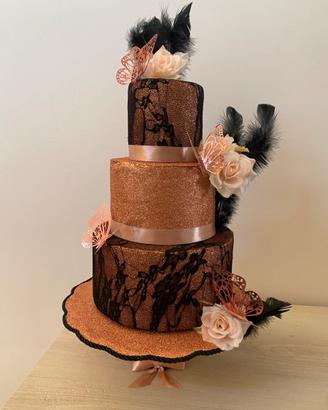 Torta finta scenografica x compleanni