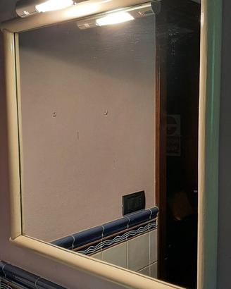 Specchio bagno con luce