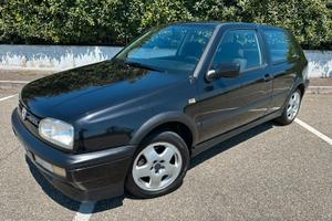Volkswagen Golf GTI 2.0 8v