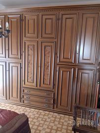 Camera  da  letto  in  legno