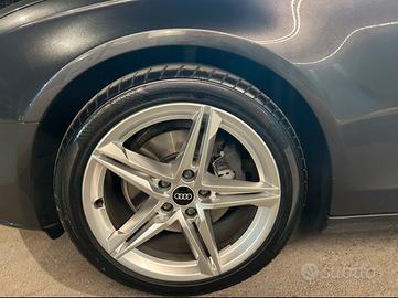 Cerchi e gomme  audi 18 originali