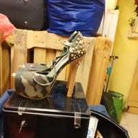 sandalo estivo tacco 12 con plateau.