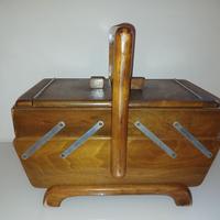 Cassetta da cucito in legno – vintage / artigianal
