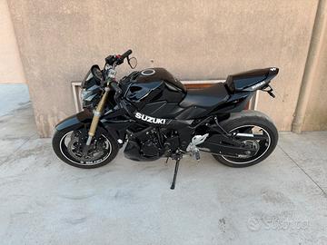 🔥 Suzuky GSR 750 🔥