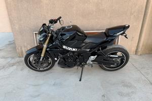🔥 Suzuky GSR 750 🔥