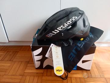 Casco Bluegrass Rogue Core MIPS