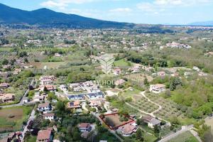Terreno di 1335 m² a Lariano