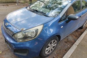 Kia rio 1.1 diesel 